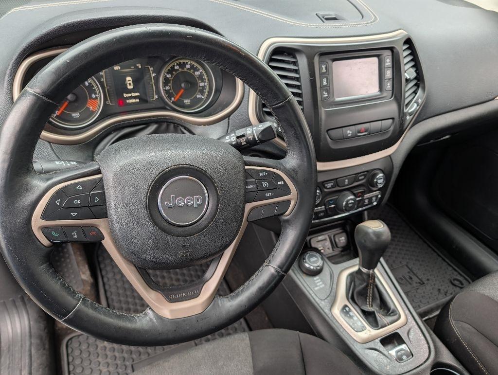Jeep Cherokee 4WD 4dr Sport 2015