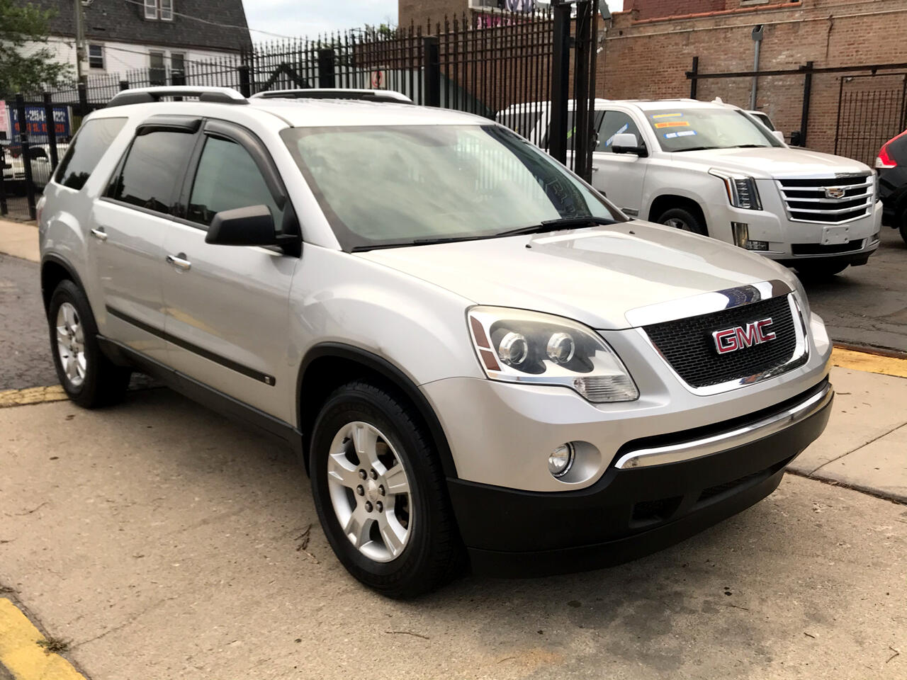 Used 2009 GMC Acadia FWD 4dr SLE1 for Sale in Chicago IL 60632 1st