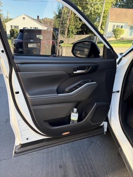 Toyota Highlander Hybrid XLE AWD 2020