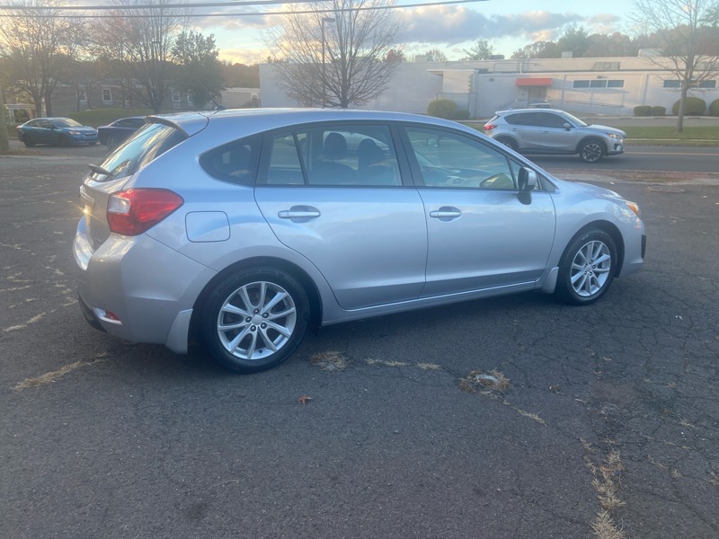 Subaru Impreza 2.0i Premium 5-Door w/All Weather Package 2014