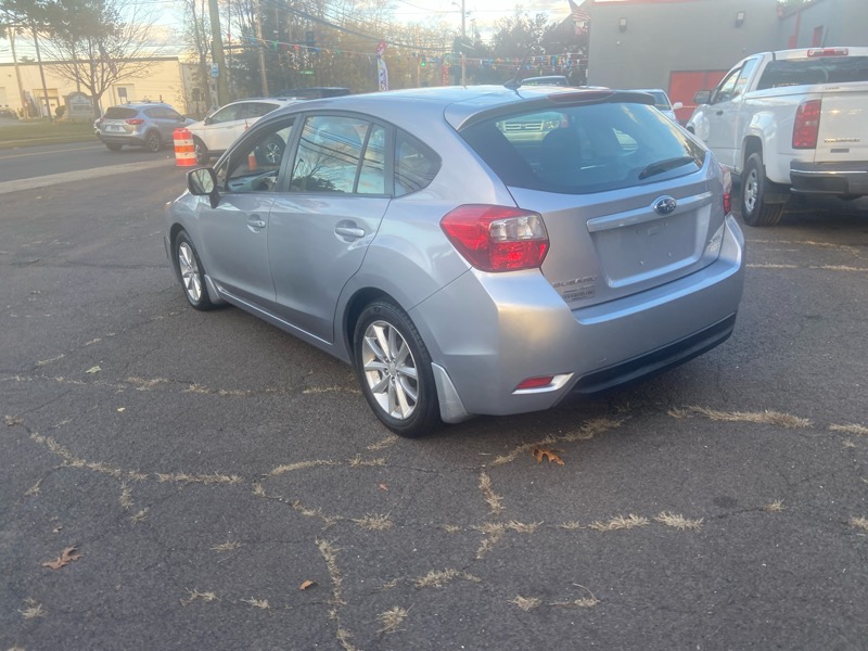 Subaru Impreza 2.0i Premium 5-Door w/All Weather Package 2014