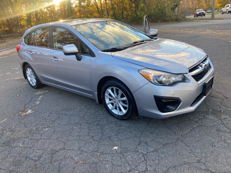 Subaru Impreza 2.0i Premium 5-Door w/All Weather Package 2014