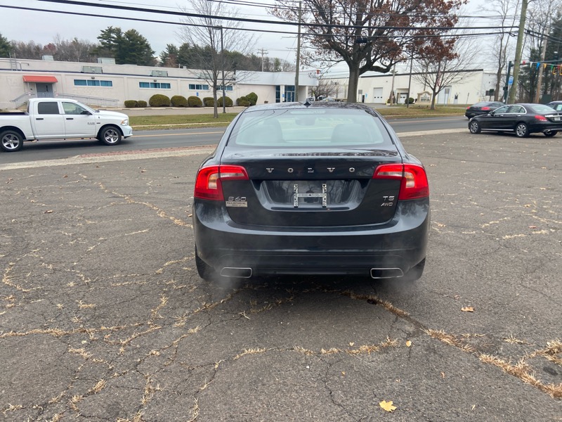2016 Volvo S60 T5 Premier photo 4