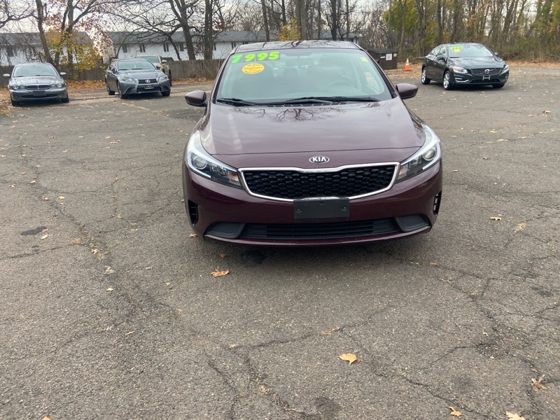 2017 Kia Forte LX Base photo 2
