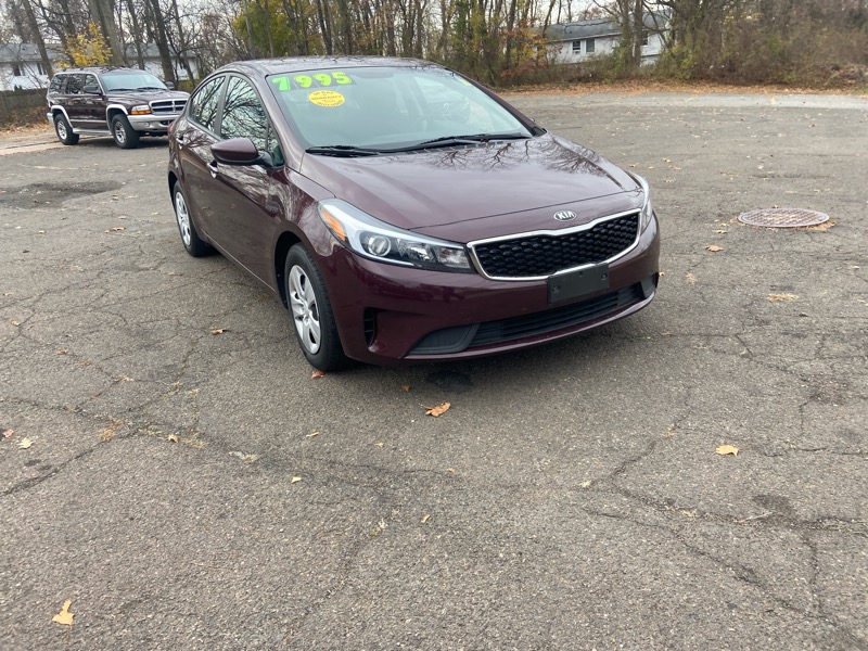2017 Kia Forte LX Base photo 3