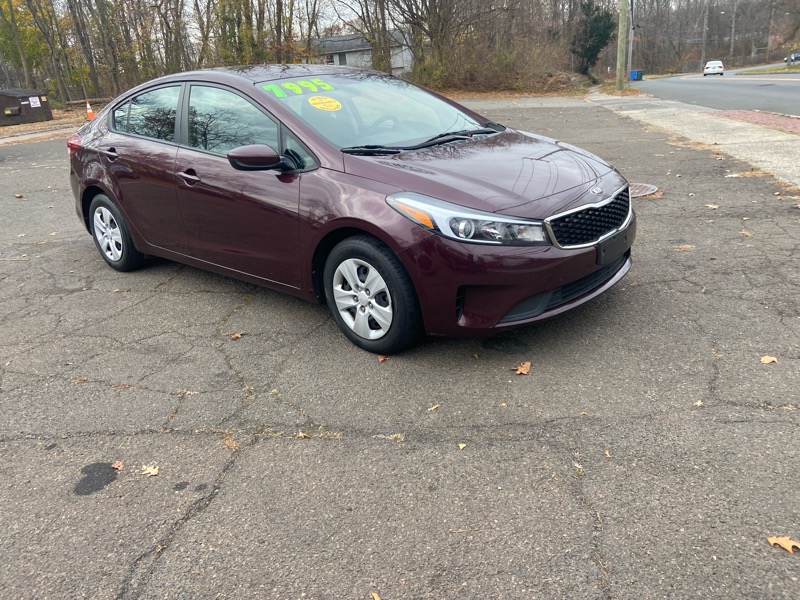 2017 Kia Forte LX Base photo 4