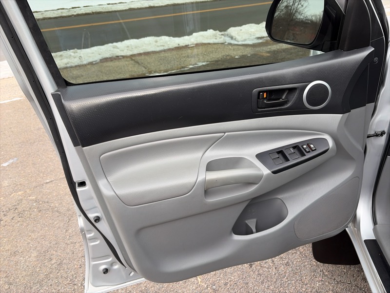 Toyota Tacoma Double Cab Long Bed V6 Auto 4WD 2012