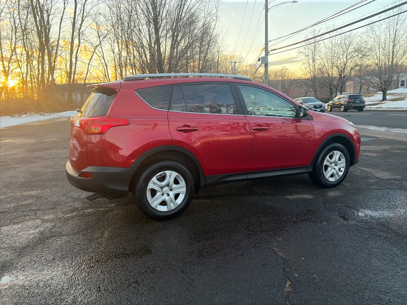 Toyota RAV4 LE AWD 2013