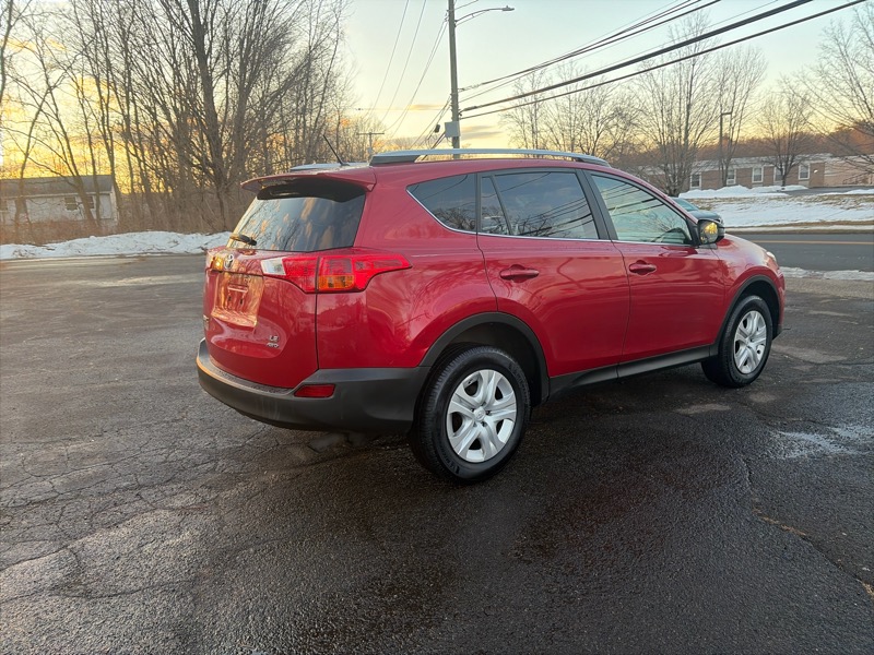 Toyota RAV4 LE AWD 2013