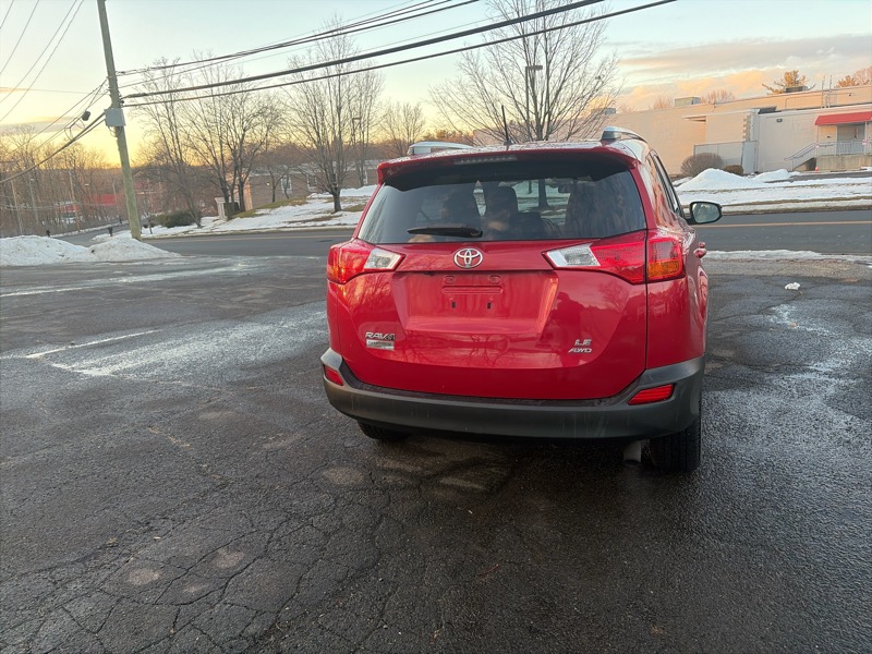 Toyota RAV4 LE AWD 2013