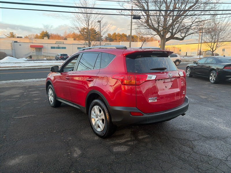 Toyota RAV4 LE AWD 2013