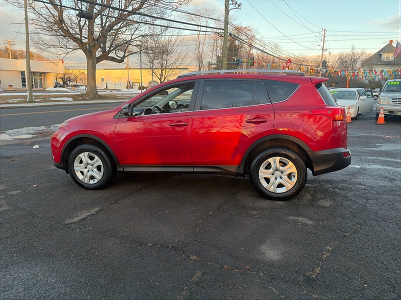 Toyota RAV4 LE AWD 2013
