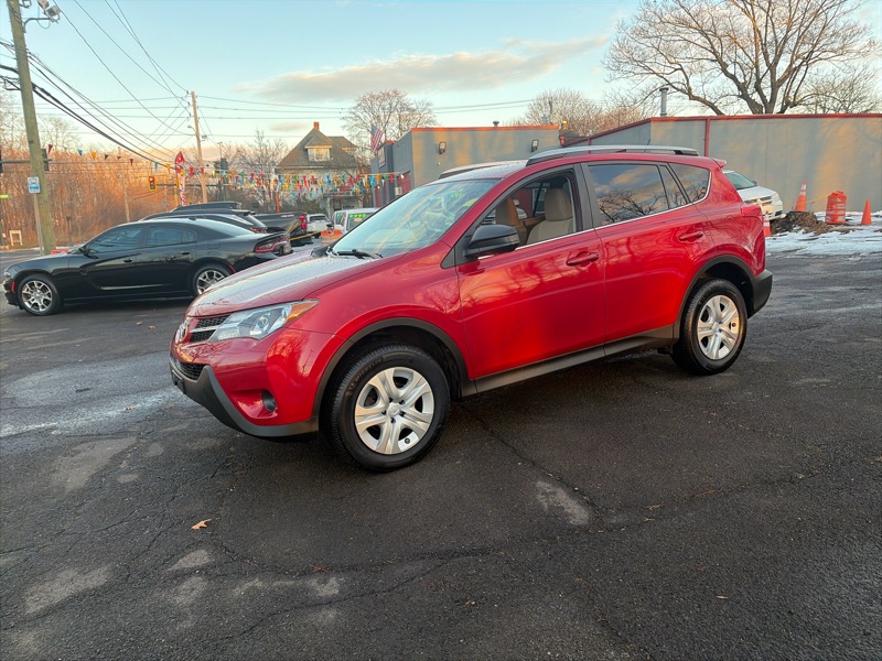 Toyota RAV4 LE AWD 2013