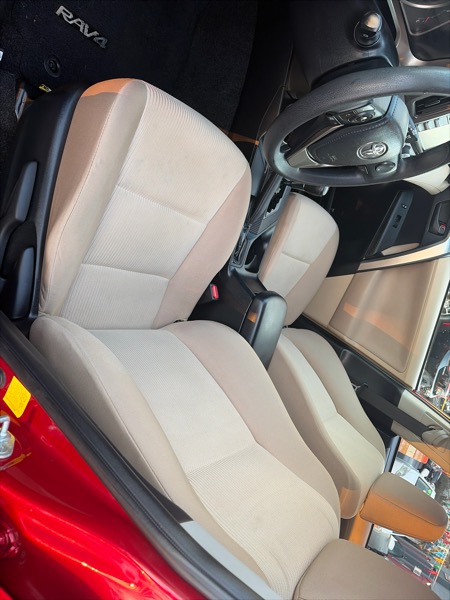 Toyota RAV4 LE AWD 2013