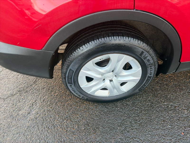 Toyota RAV4 LE AWD 2013