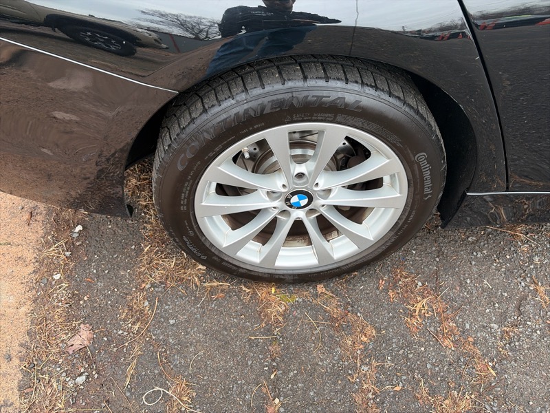 BMW 3-Series 320i xDrive Sedan 2017