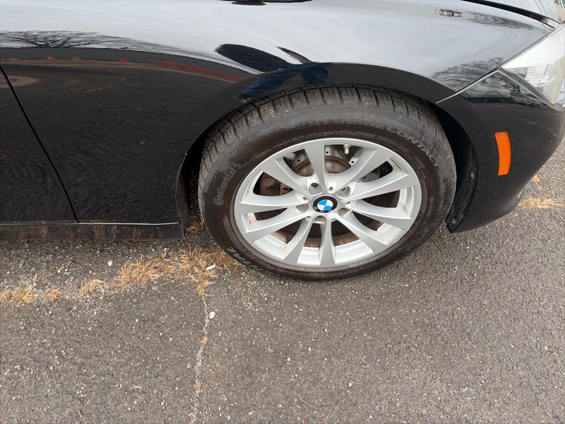 BMW 3-Series 320i xDrive Sedan 2017