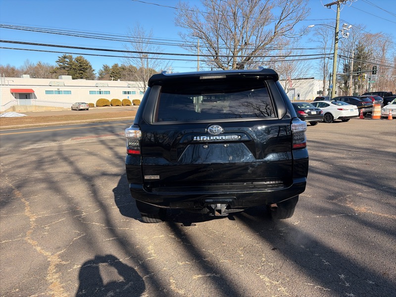 Toyota 4Runner SR5 4WD 2016