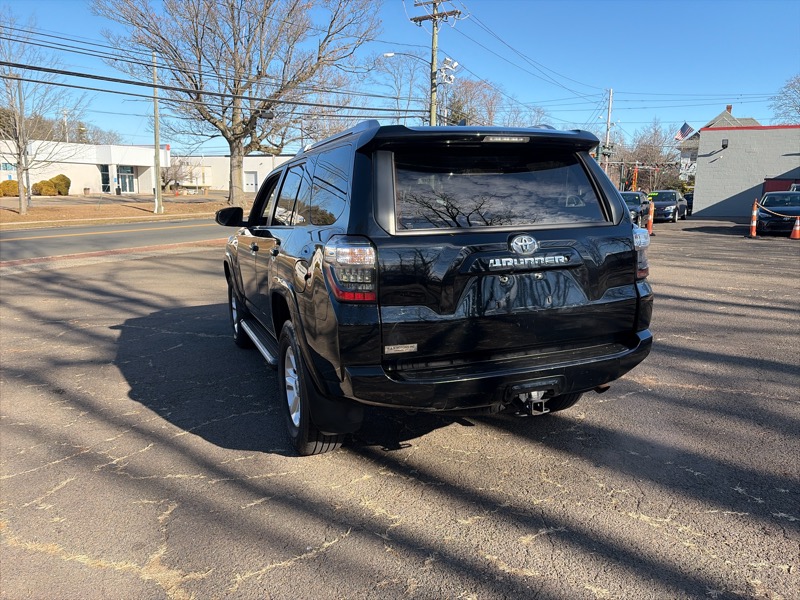 Toyota 4Runner SR5 4WD 2016