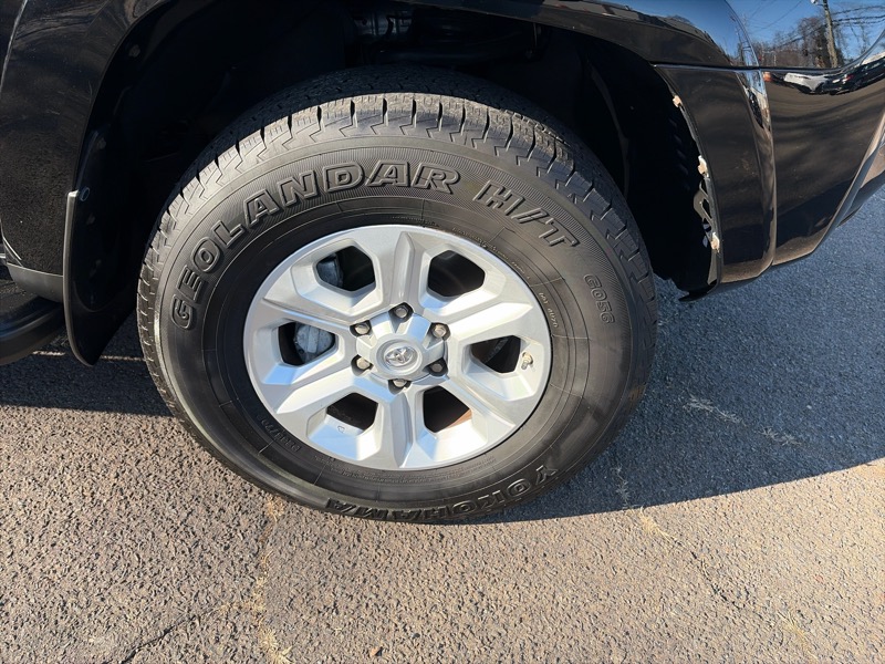 Toyota 4Runner SR5 4WD 2016