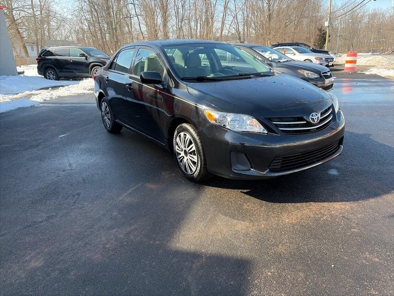 Toyota Corolla LE 4-Speed AT 2013