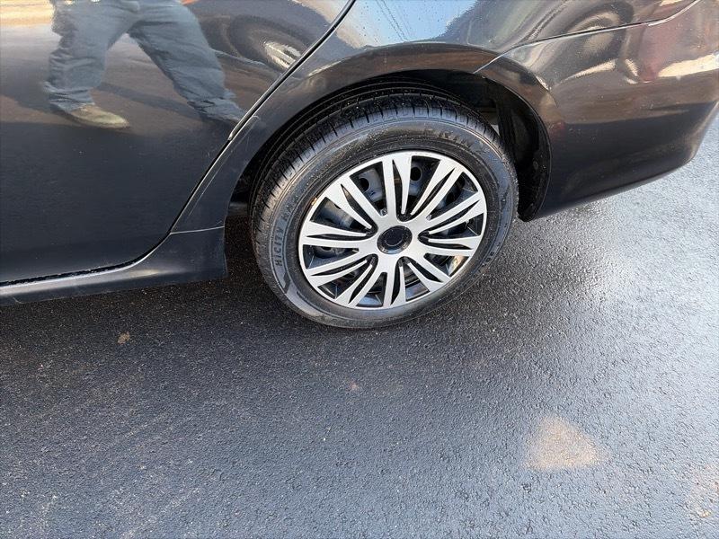 Toyota Corolla LE 4-Speed AT 2013