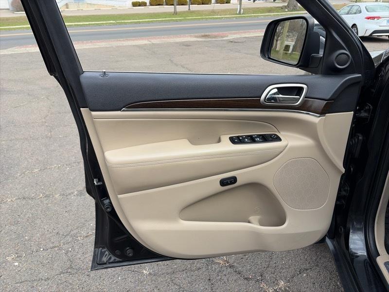 Jeep Grand Cherokee Limited 4WD 2015