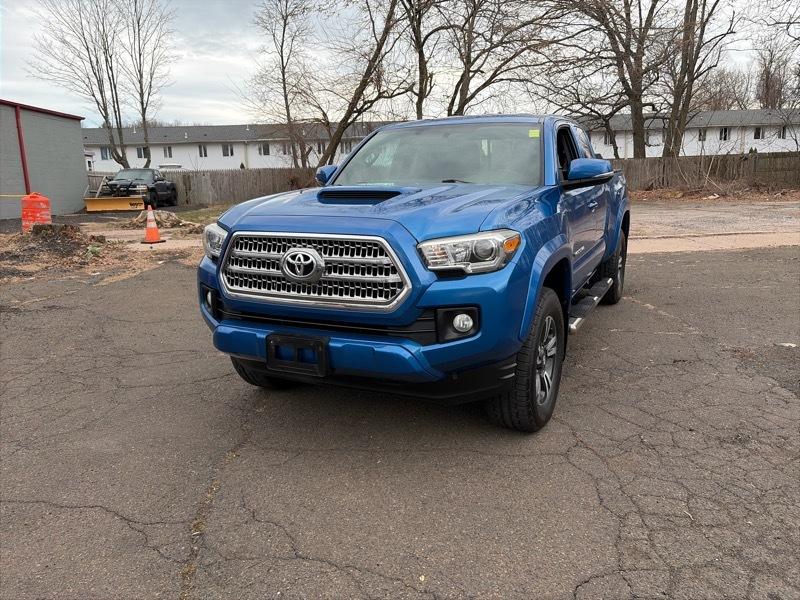 Toyota Tacoma  2016