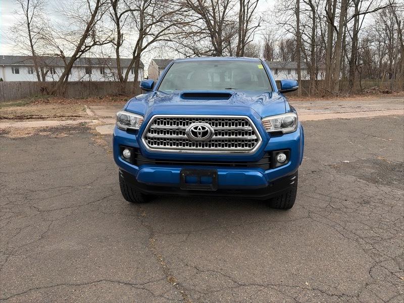Toyota Tacoma  2016