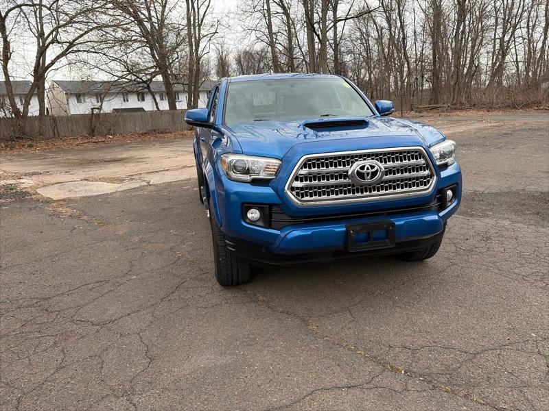 Toyota Tacoma  2016