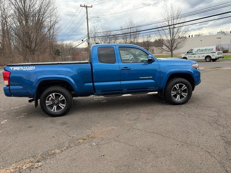 Toyota Tacoma  2016