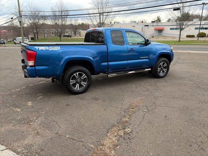 Toyota Tacoma  2016