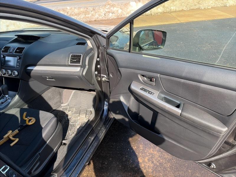 Subaru Impreza 2.0i PZEV CVT 5-Door 2015