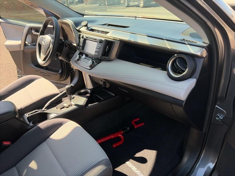 Toyota RAV4 XLE AWD 2014