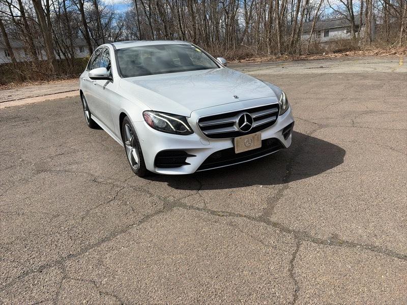 Mercedes-Benz E-Class E300 Luxury 4MATIC Sedan 2017