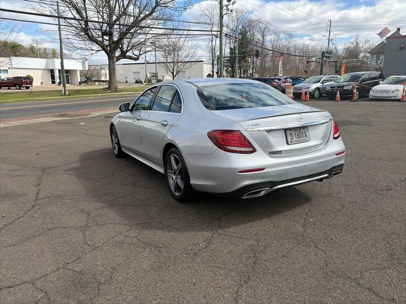 Mercedes-Benz E-Class E300 Luxury 4MATIC Sedan 2017