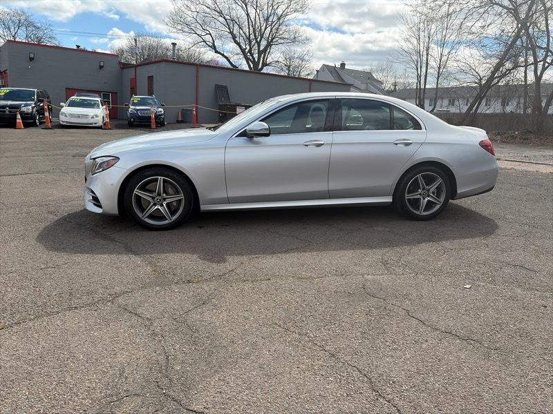 Mercedes-Benz E-Class E300 Luxury 4MATIC Sedan 2017