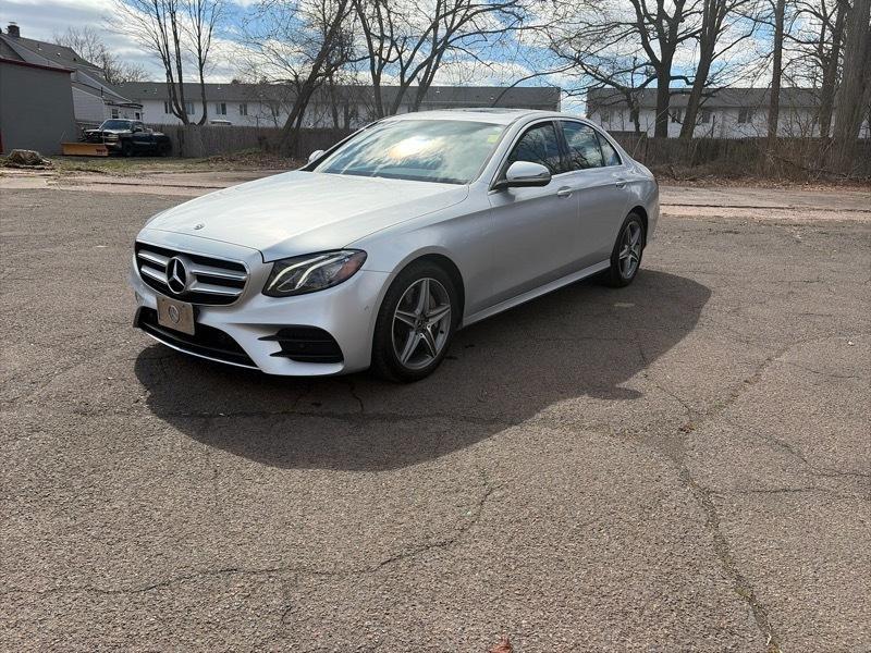 Mercedes-Benz E-Class E300 Luxury 4MATIC Sedan 2017