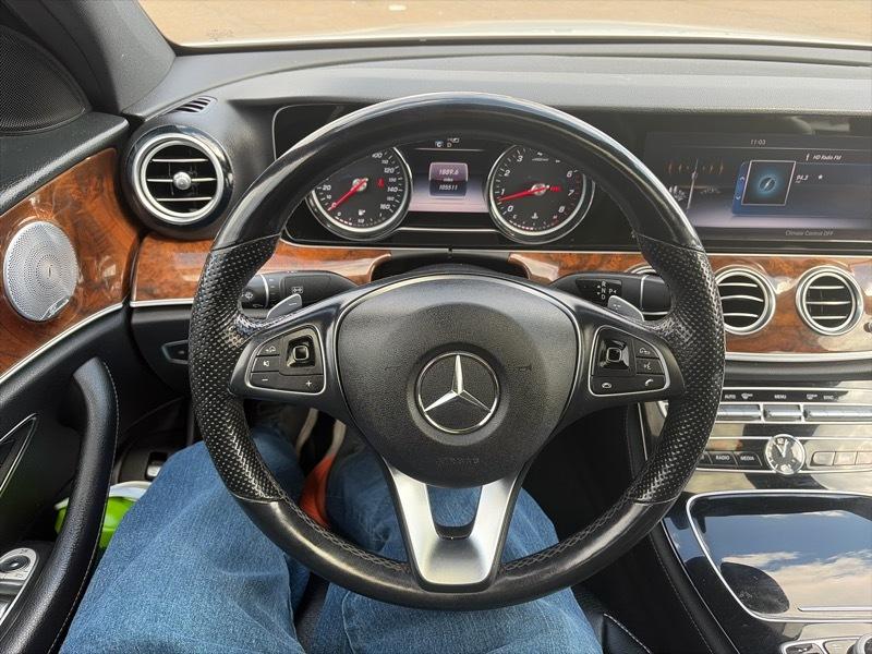 Mercedes-Benz E-Class E300 Luxury 4MATIC Sedan 2017