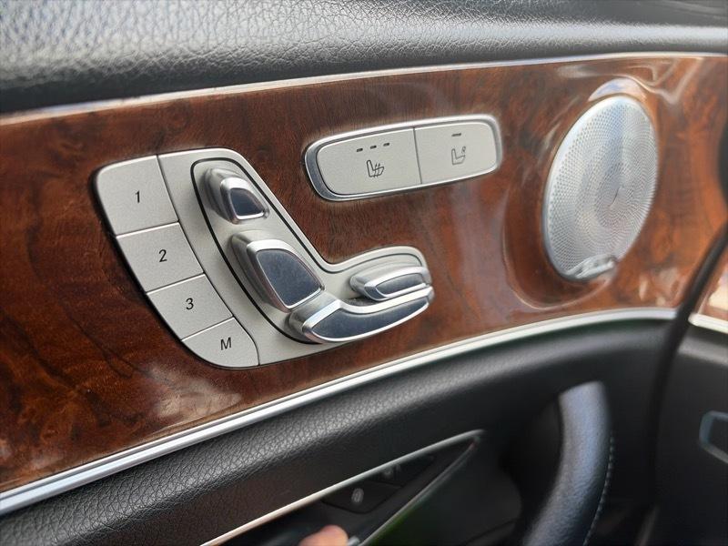 Mercedes-Benz E-Class E300 Luxury 4MATIC Sedan 2017