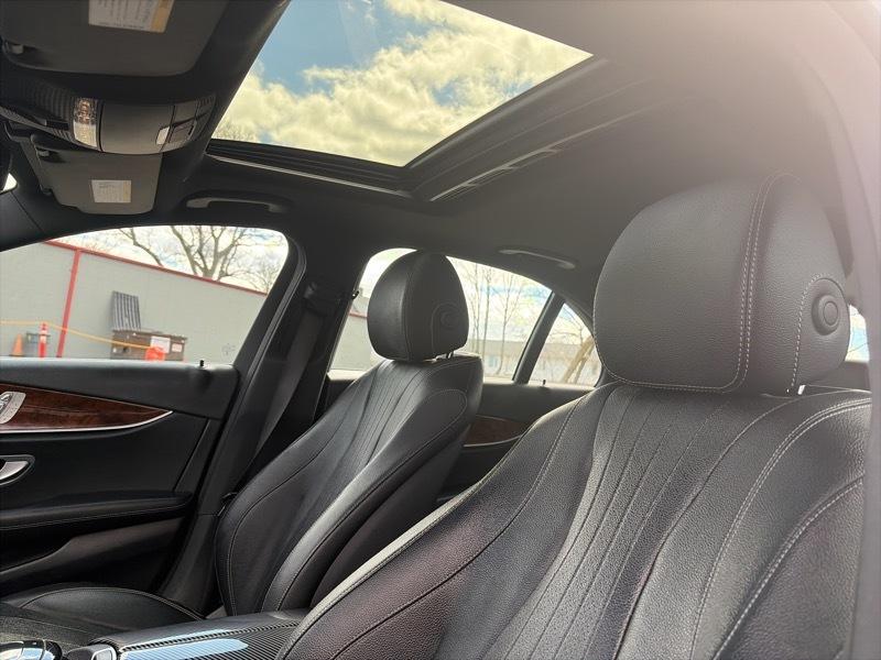 Mercedes-Benz E-Class E300 Luxury 4MATIC Sedan 2017