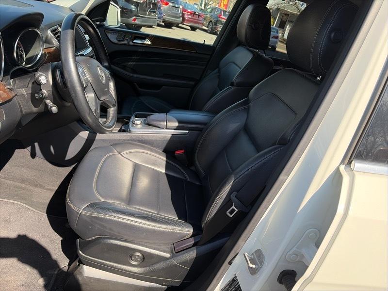 Mercedes-Benz M-Class ML350 4MATIC 2012