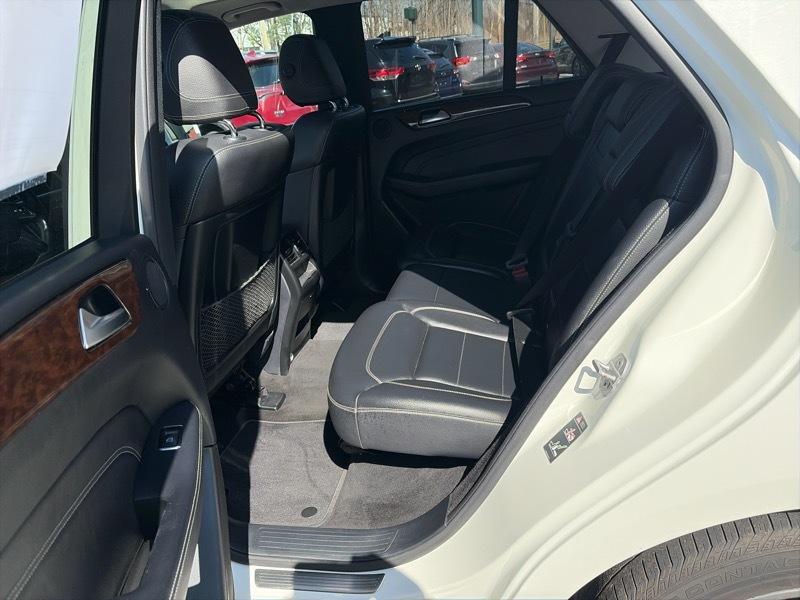 Mercedes-Benz M-Class ML350 4MATIC 2012