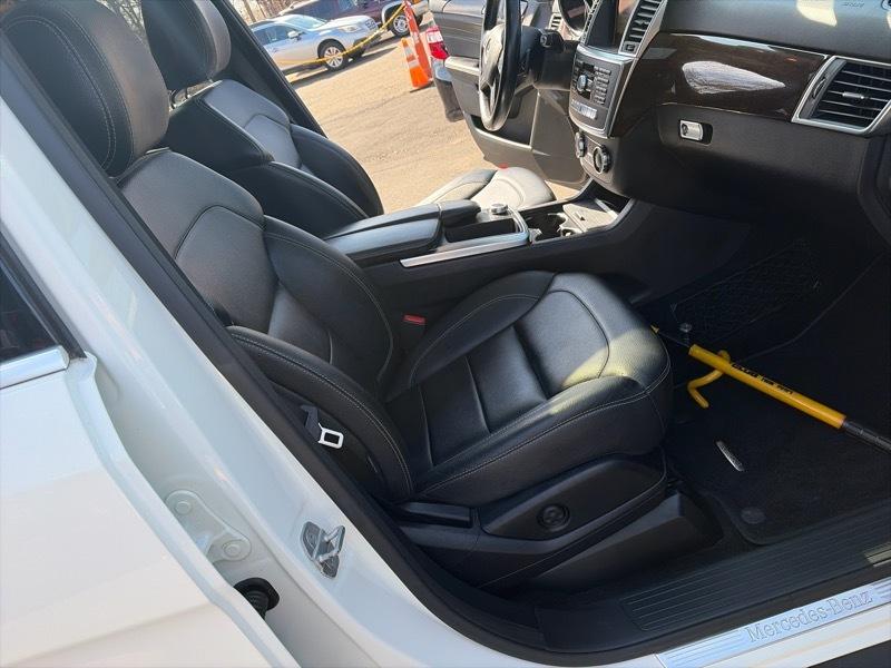 Mercedes-Benz M-Class ML350 4MATIC 2012