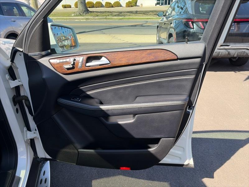 Mercedes-Benz M-Class ML350 4MATIC 2012