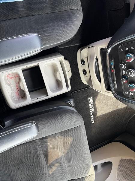 Dodge Grand Caravan SE 2016