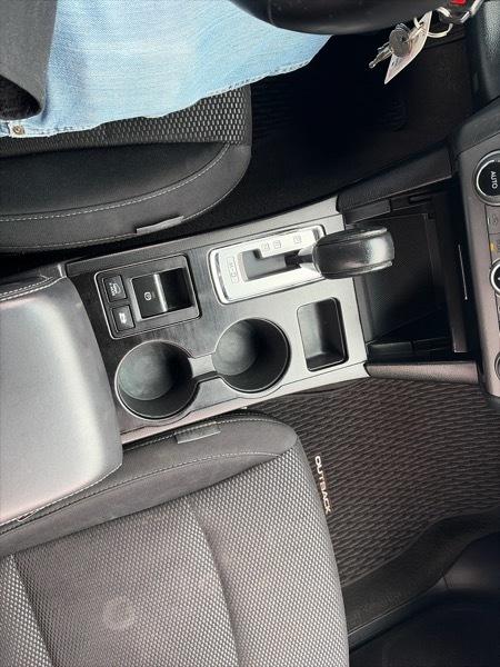 Subaru Outback 2.5i Premium 2015