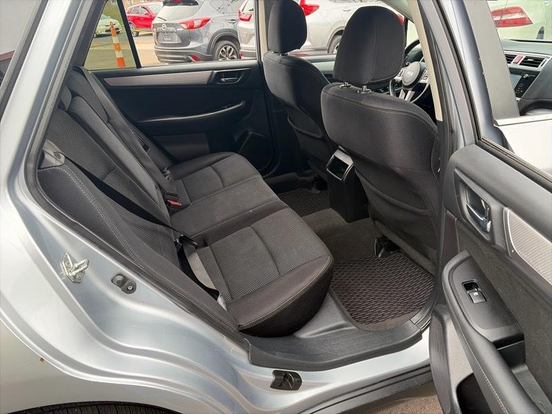 Subaru Outback 2.5i Premium 2015