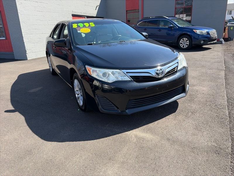 Toyota Camry 4dr Sdn I4 Auto LE (Natl) 2013