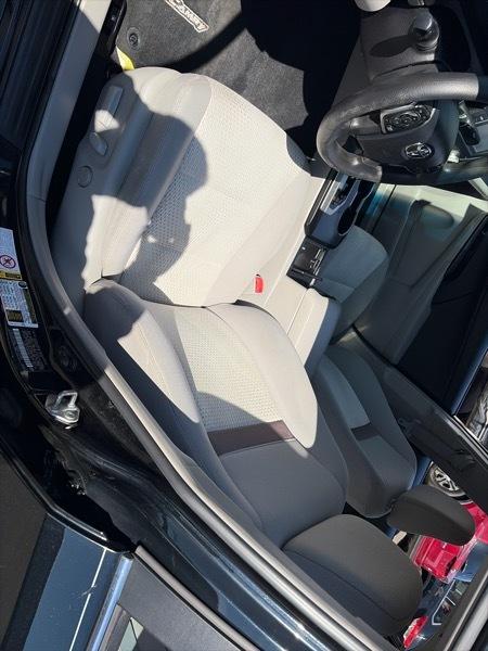 Toyota Camry 4dr Sdn I4 Auto LE (Natl) 2013